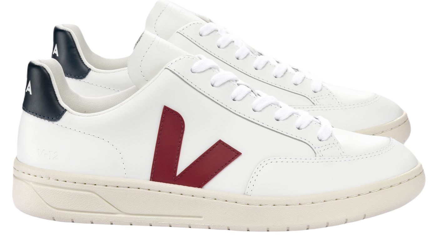 Veja V-12 Leather