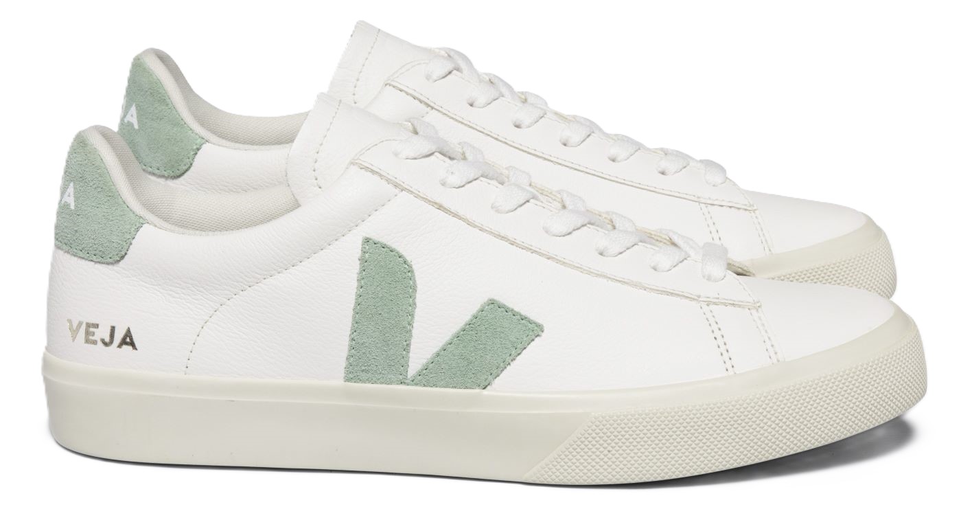 Veja Campo Chromefree leather